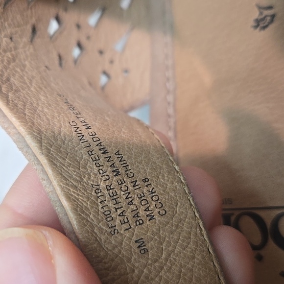 Sofft Women's Tan Leather Ankle Open Toe Sandals Shoes Sz 9M - Picture 11 of 11